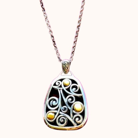 NWOT ⭐️ Brighton Silver & Gold Tone Pendant Necklace - Picture 6 of 16